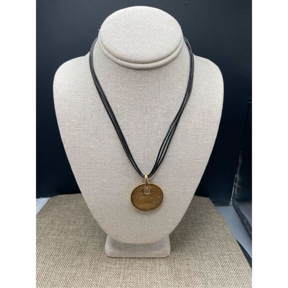 Vintage Lia Sophia Taos Goldtone Mother of Pearl Pendant Choker Necklace - Picture 1 of 8